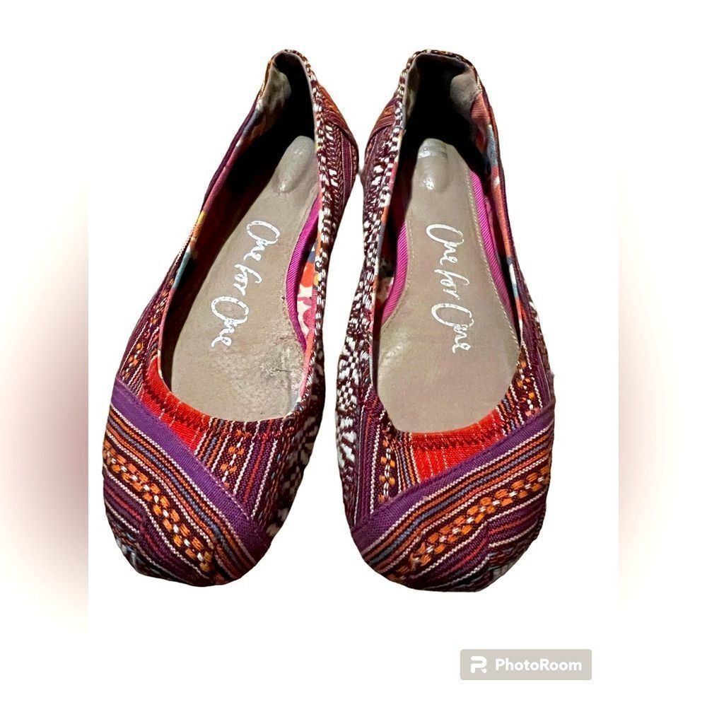 Toms Multi-colored One for One Flats Shoes Size 10